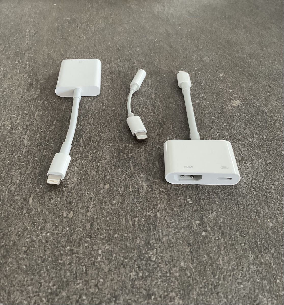 Apple Lightning Adapter Set - HDMI & AV Adapter Top! (Gebraucht) in ...