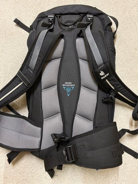 Deuter Rucksäcke: Deuter Rucksack Act Trail 32 – Gebraucht aus Belp von  1