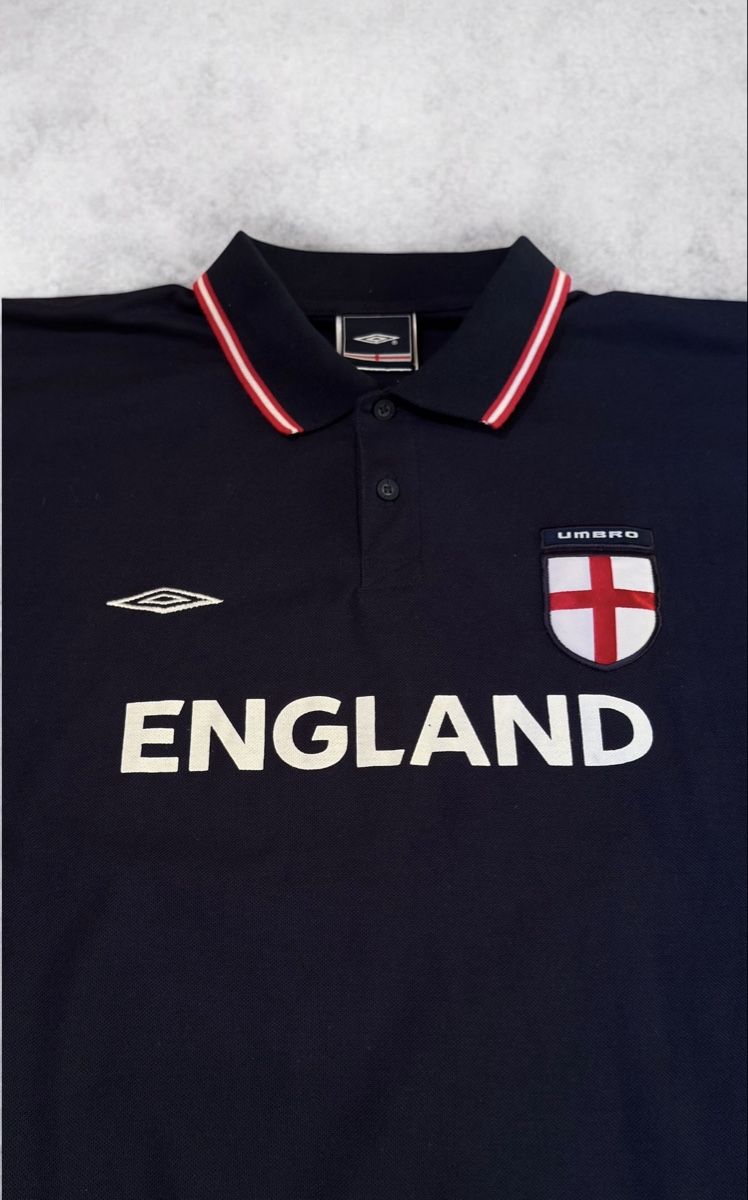 Polo-Shirts: Umbro England Polo (L) – Neu (gemäss Beschreibung) aus Aarburg von syning46 1