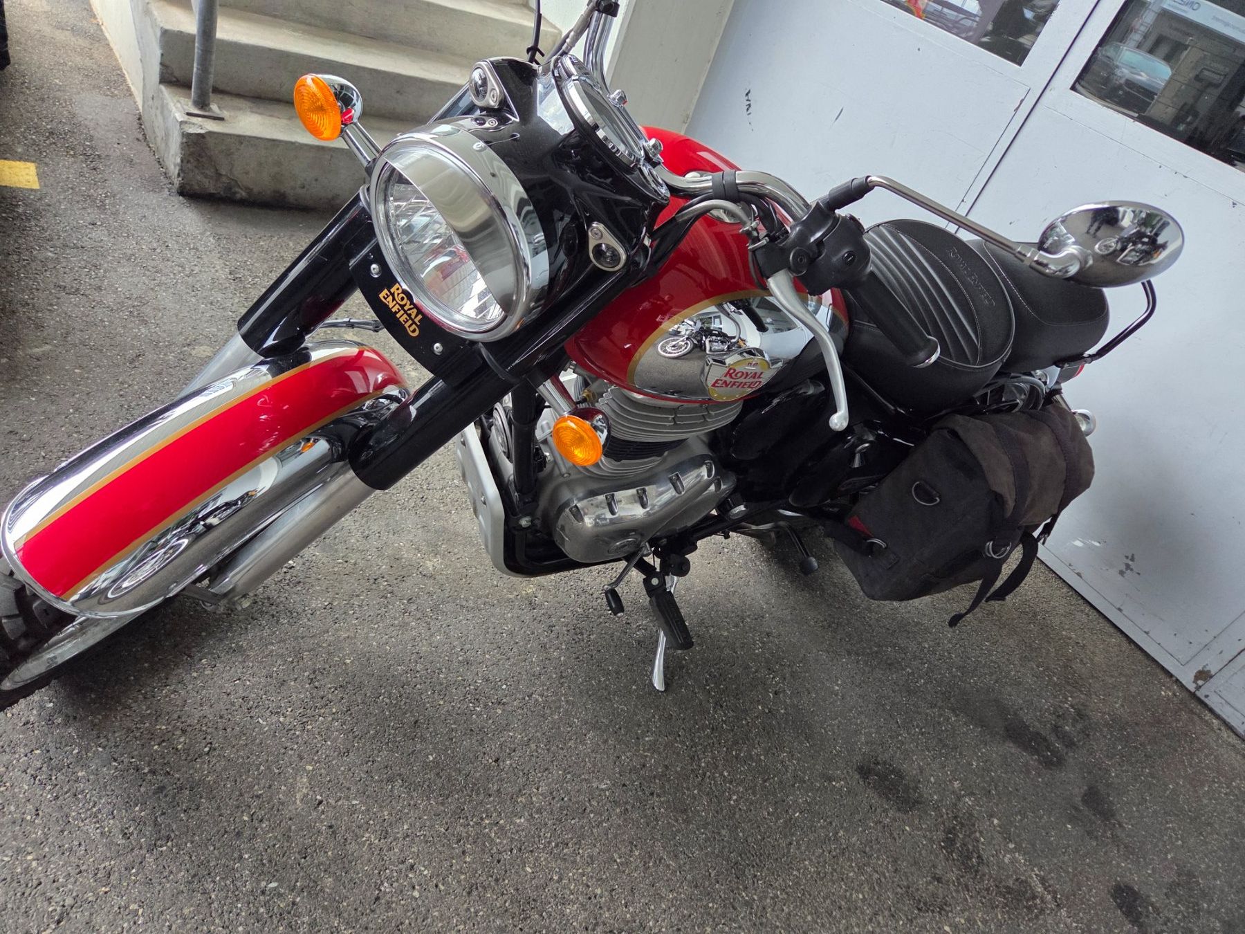 Giocattoli: Royal Enfield Classic 350 rot – Usato da Zizers venduto da watchcomp. 6
