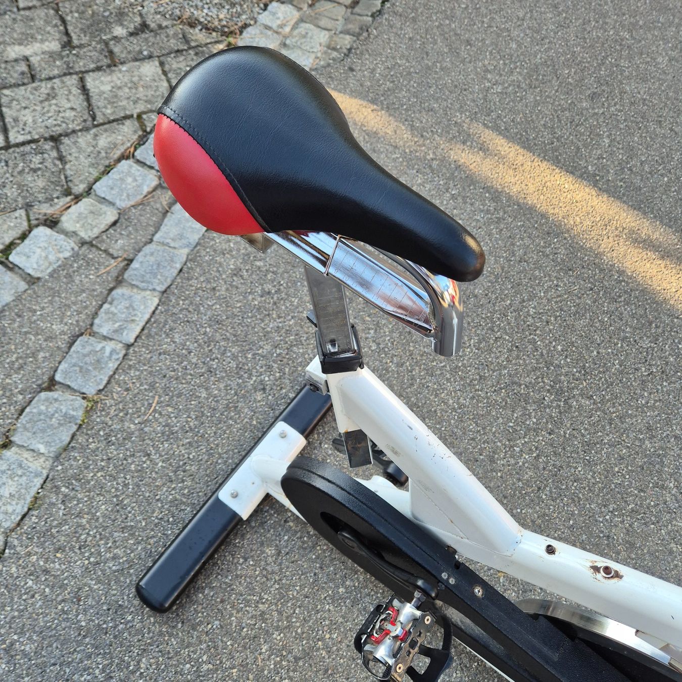 Hometrainer: Spinning Velo – Gebraucht aus Kloten von Wm4 2