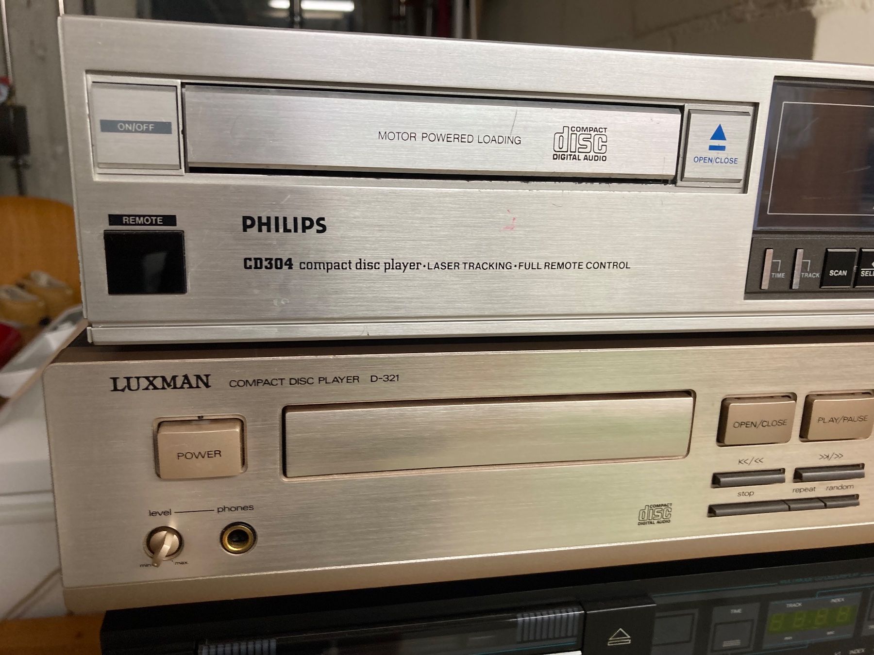 Philips Lettore multimediale & Streamer: CD Player NAD Luxman Philips Technics – Difettoso da Lenzburg venduto da HanspeterT 1
