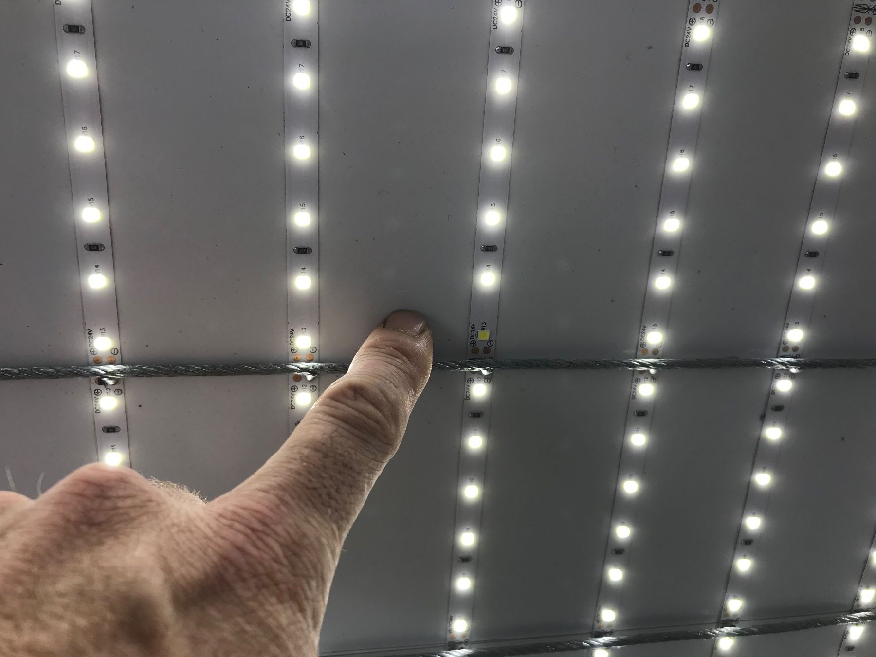 Insegne: Led shop – Usato da cadenazzo venduto da Duff10 2