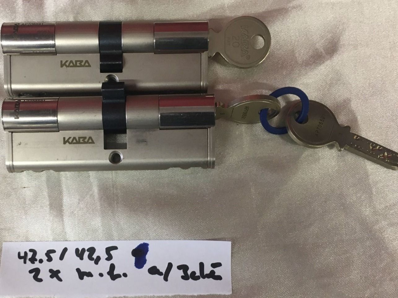 Kaba Cilindri per serratura: 2 Cylindres doubles Kaba 20 même fermeture avec 3 clés – Nuovo e nell'imballaggio originale da Yverdon-les-Bains venduto da inf_xq7b