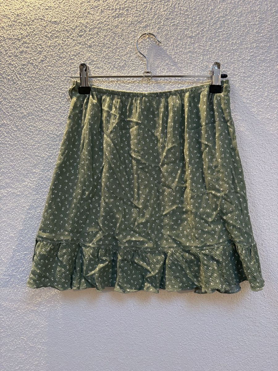 Brandy Melville Gonne: Sommer Rock grün Blumenmuster Gr. S – Usato da Gipf-Oberfrick venduto da sin_x2lt