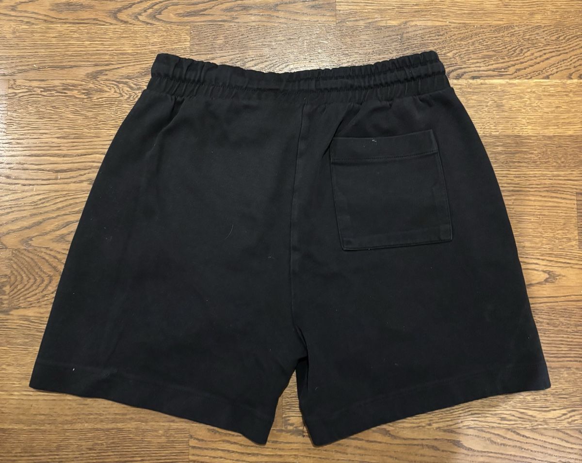 Zara Pantaloni: Zara Shorts – Nuovo (secondo la descrizione) da Hirzel venduto da leandro_. 2