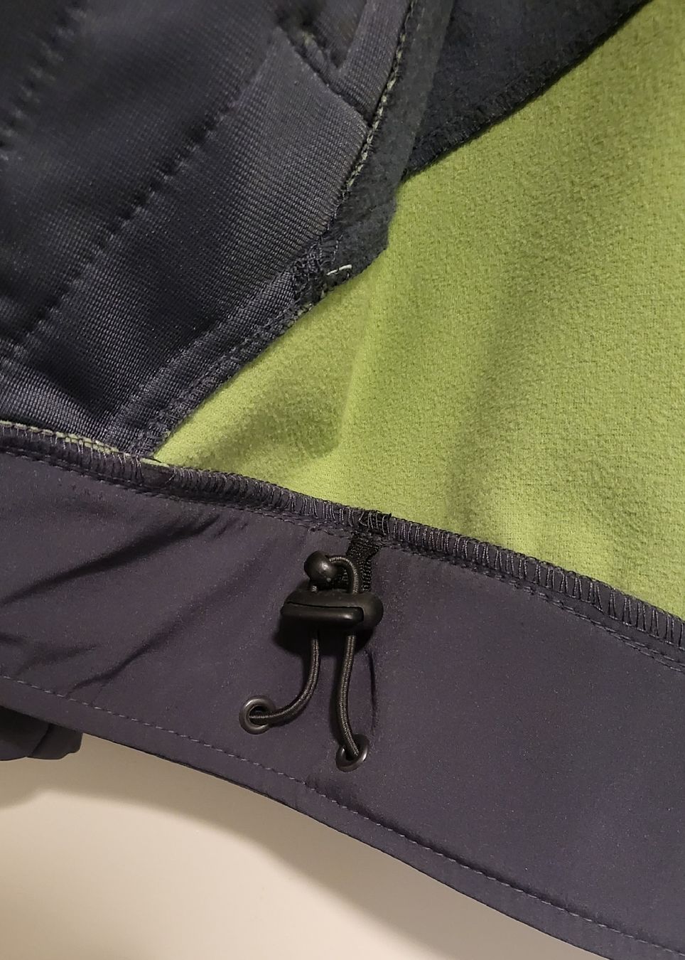 Giacche: Softshell Jacke neongrün Gr.L – Usato da Zürich venduto da El17an 6