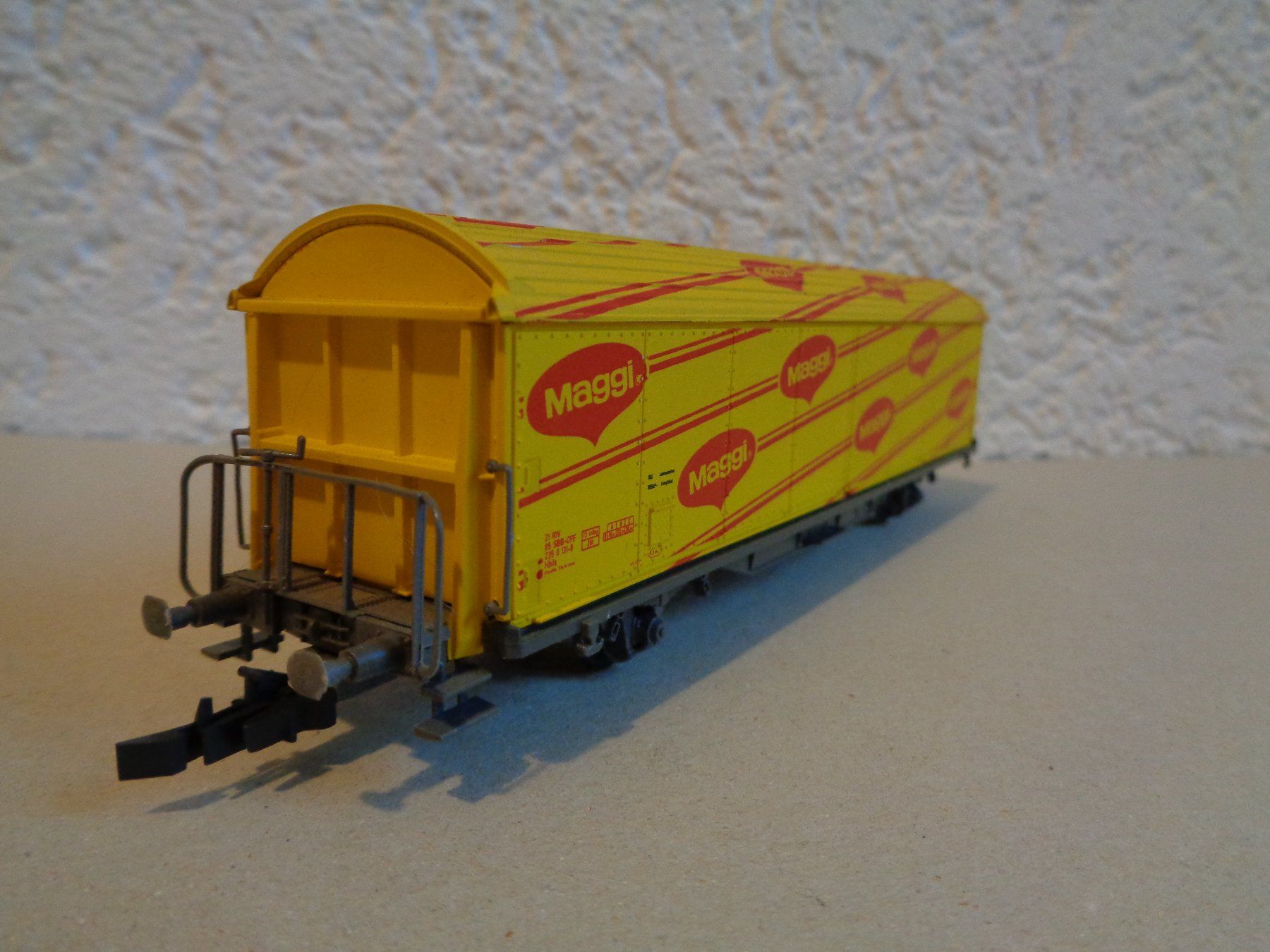 Roco Modellini di ferrovie: Roco    Schiebewandwagen Hbils 'Maggi'    WS – Nuovo (secondo la descrizione) da Läufelfingen venduto da remajo62 1