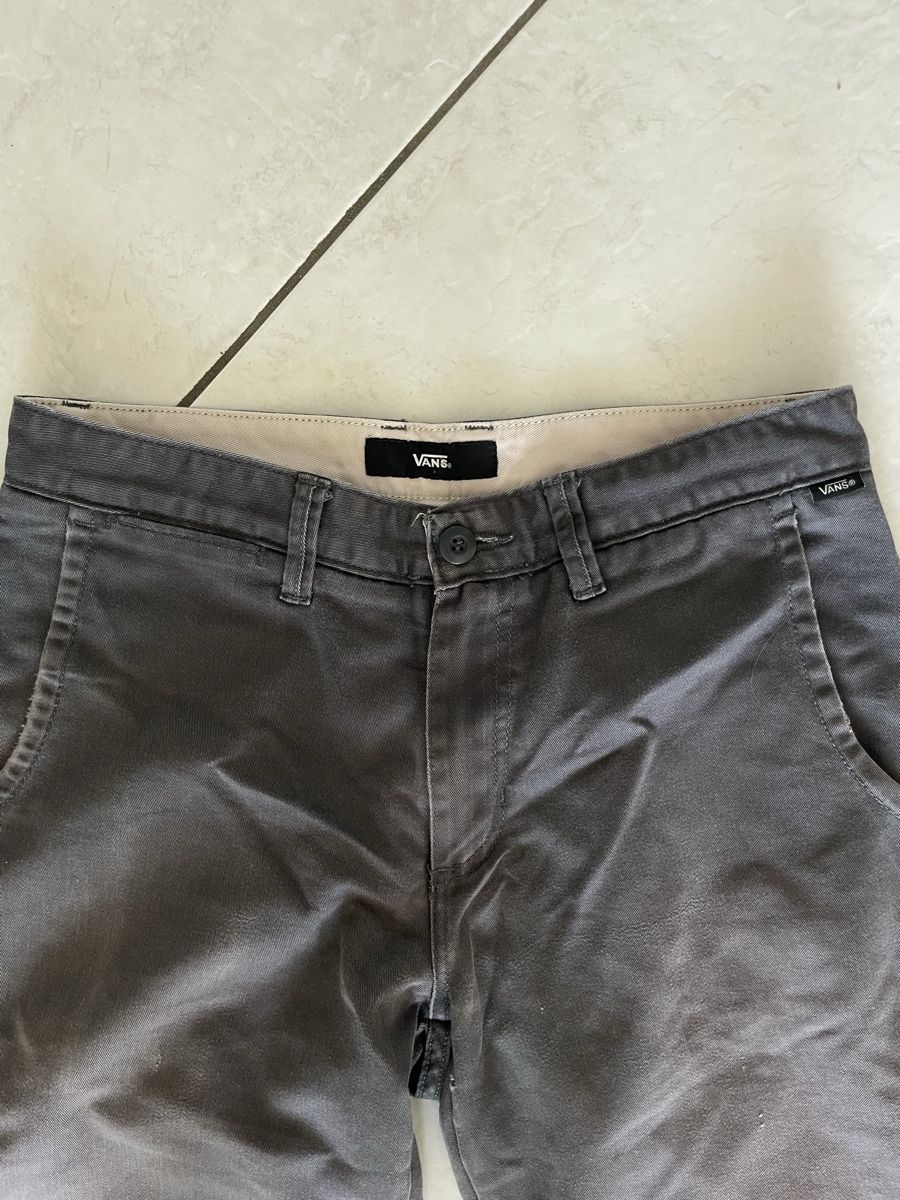Pantaloni: Pantalon Vans – Usato da Colombier NE venduto da thomasarquint 2