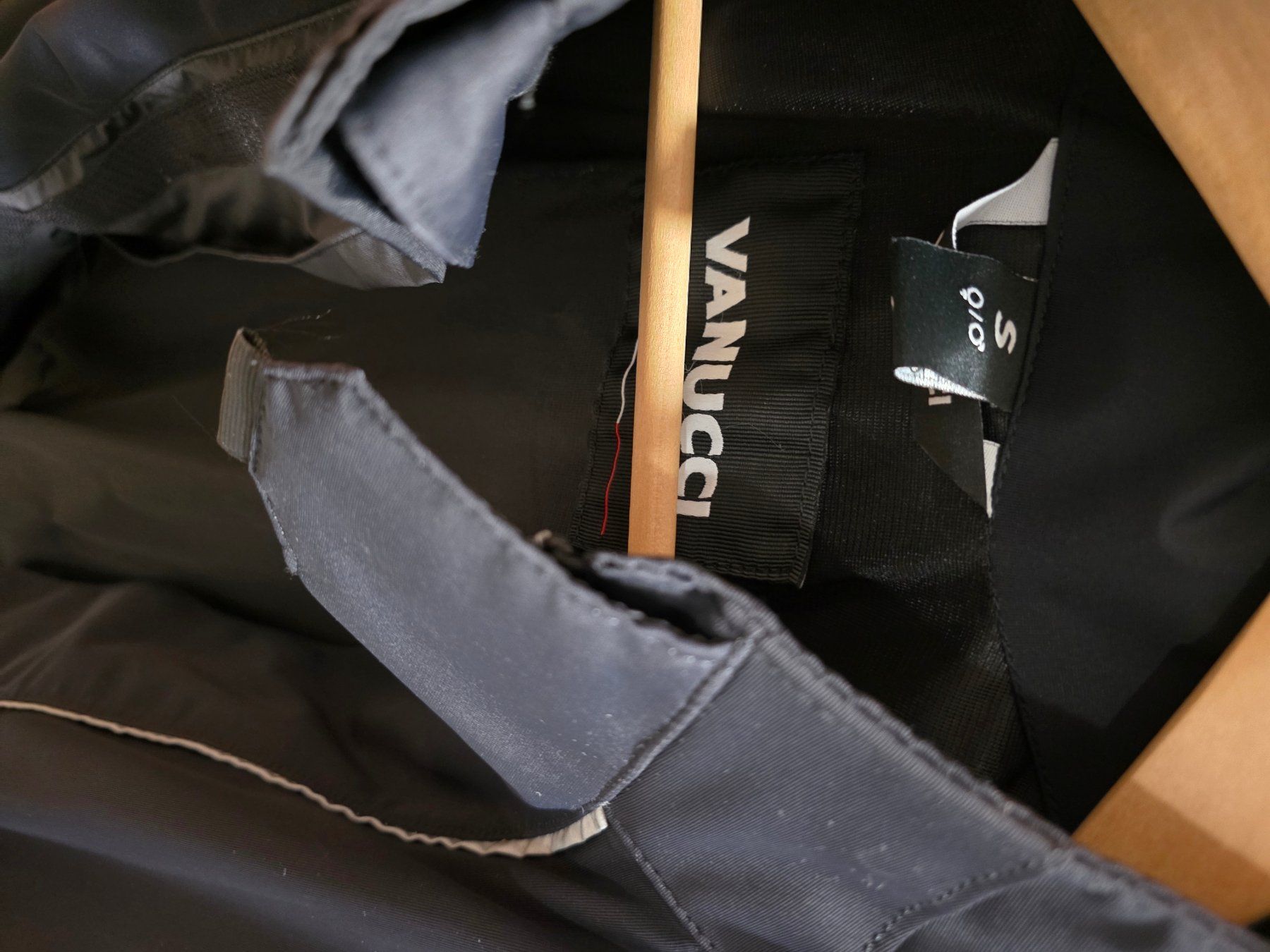Vanucci Giacche: Vanucci Motorrad Regenjacke Grösse S – Usato da Oberwil-Lieli venduto da Poliziano 1