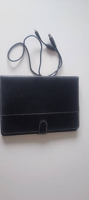 Medion Tablet PC: Medion Tablet mit Hülle & Ladekabel – Usato da Zürich venduto da Sherin 3