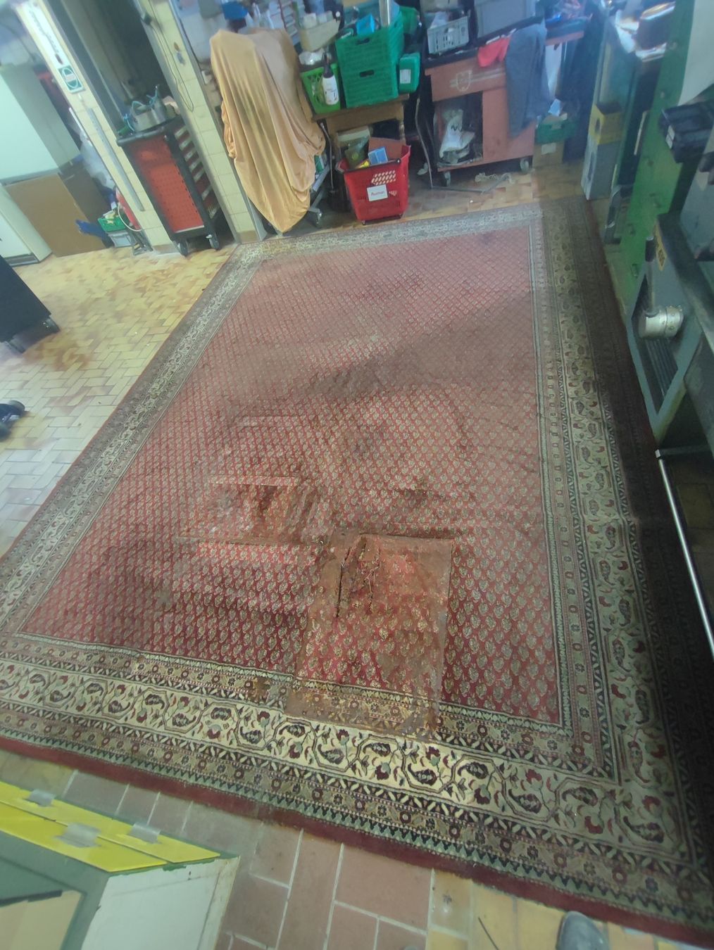 Tappeti: Grand tapis d'orient  – Usato da Vullierens venduto da Saway 2
