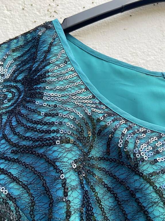 Vestiti: Festkleid mit Pailetten – Usato da Bülach venduto da CMPluess 1