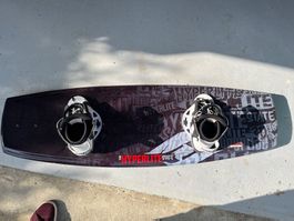 Preissenkung: Wakeboard mit Wasserskileine