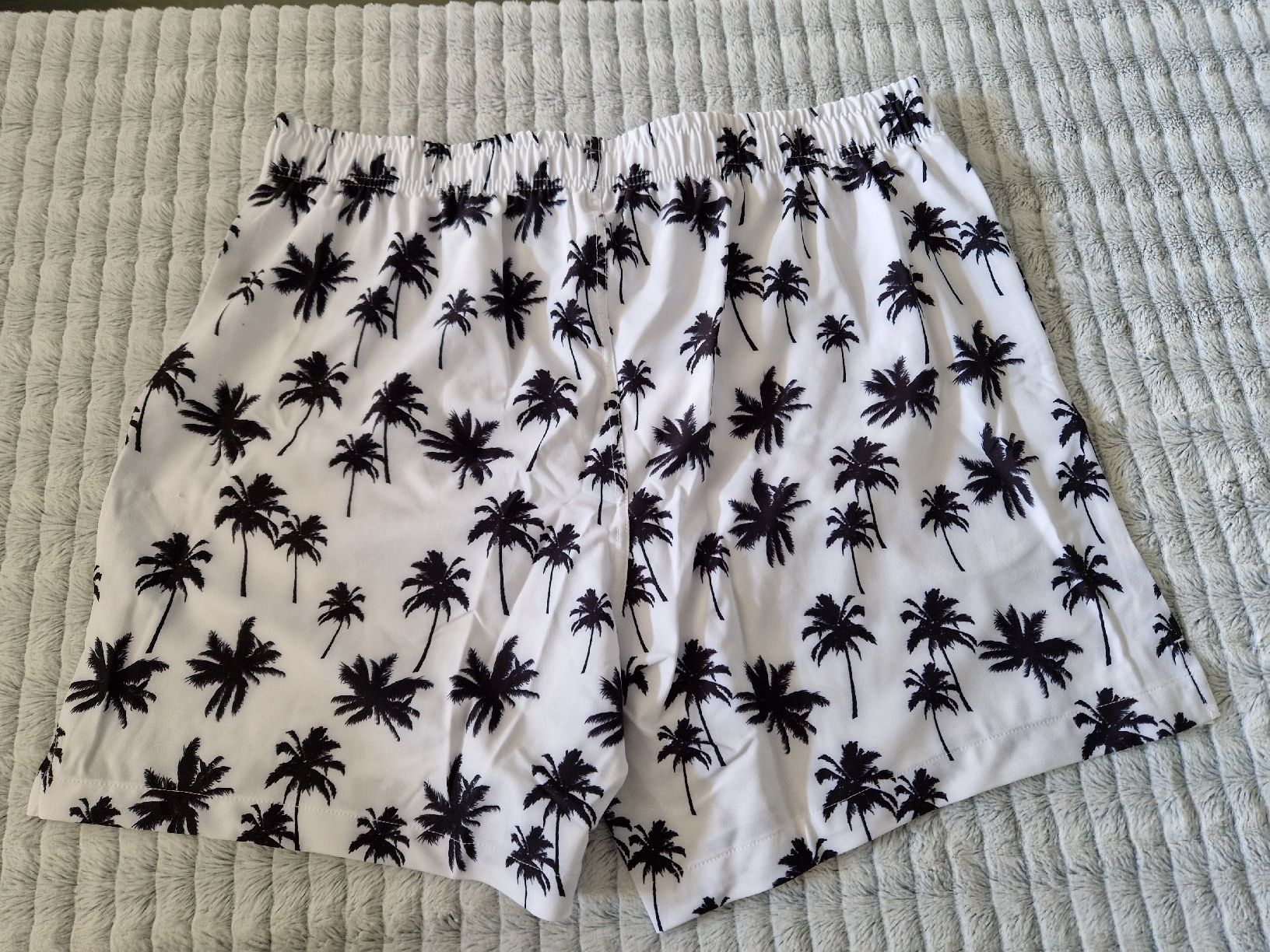 Costumi da bagno: Badehose, Herren, neu, mit Palmenmuster, Grösse L – Nuovo e nell'imballaggio originale da Hindelbank venduto da MRoeth1