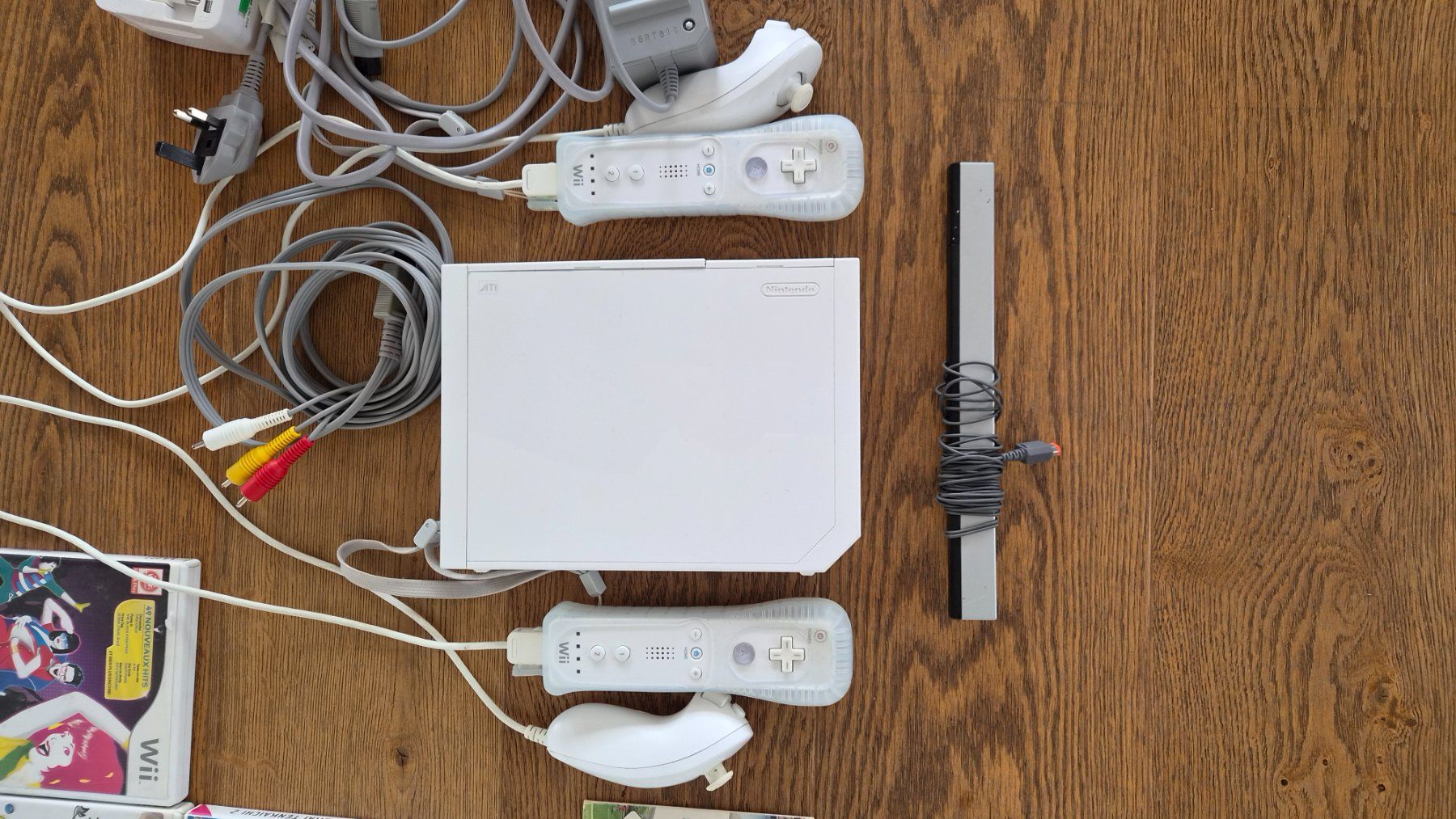 Nintendo Consoles: Console Nintendo Wii et accessoires – D'occasion à Savièse par stephmei 3