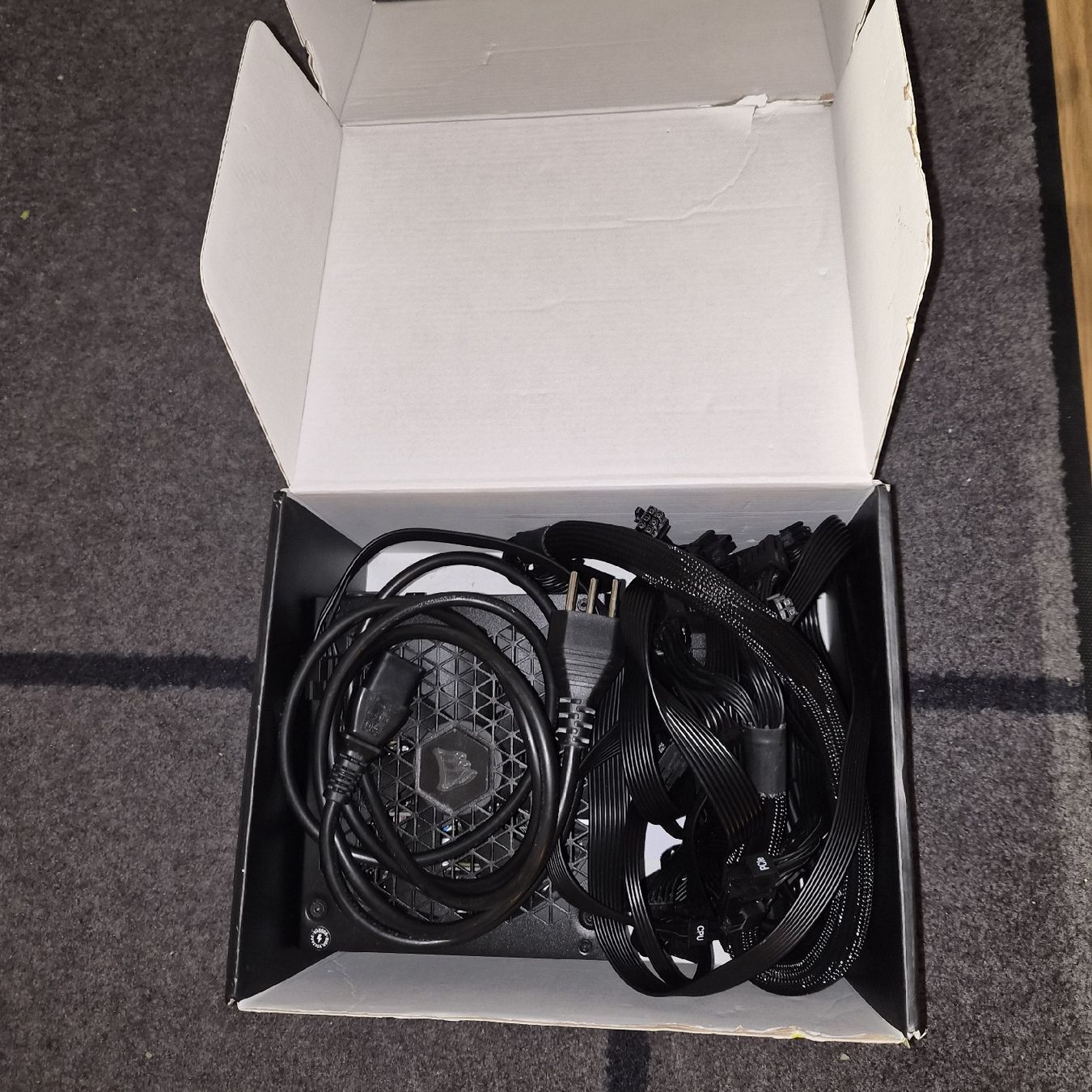Elektronikbauteile: Lot PC BeQuiet + GPU Strix GTX1080 + 650W – Gebraucht aus Renens VD von merlin8882 8