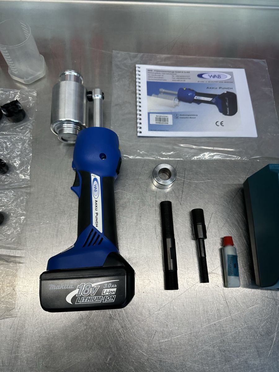 Makita Tutte le macchine: NERIOX Akku-Hydraulikstanze – Nuovo (secondo la descrizione) da Schwende venduto da weesli 3