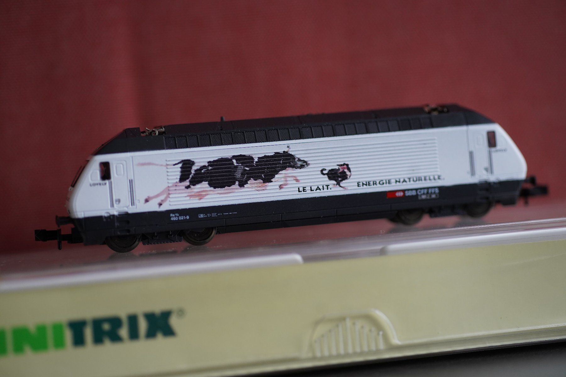 Trix Modellini di ferrovie: Spur n: SBB Re 460 "Milch", Minitrix 12693 – Nuovo e nell'imballaggio originale da Basel venduto da bepebuba