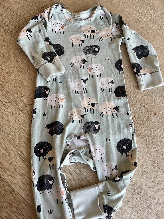 Pyjamas & Ähnliches: Walkiddy Pyjama 86 – Gebraucht aus Spiegel b. Bern von FabienneCl