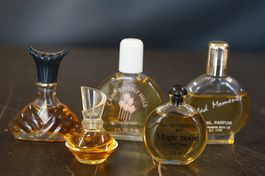 Konvolut Vintage Parfums& Miniaturen- Lancome, Zeenat Aman u