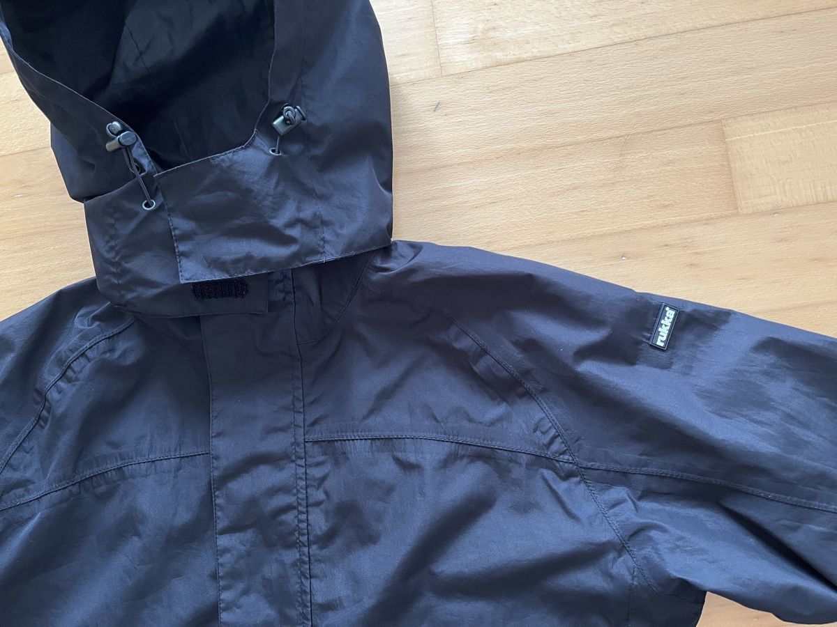 Rukka Giacche: Rukka Regenjacke Gr. M schwarz – Usato da Bassersdorf venduto da Steyning88 1