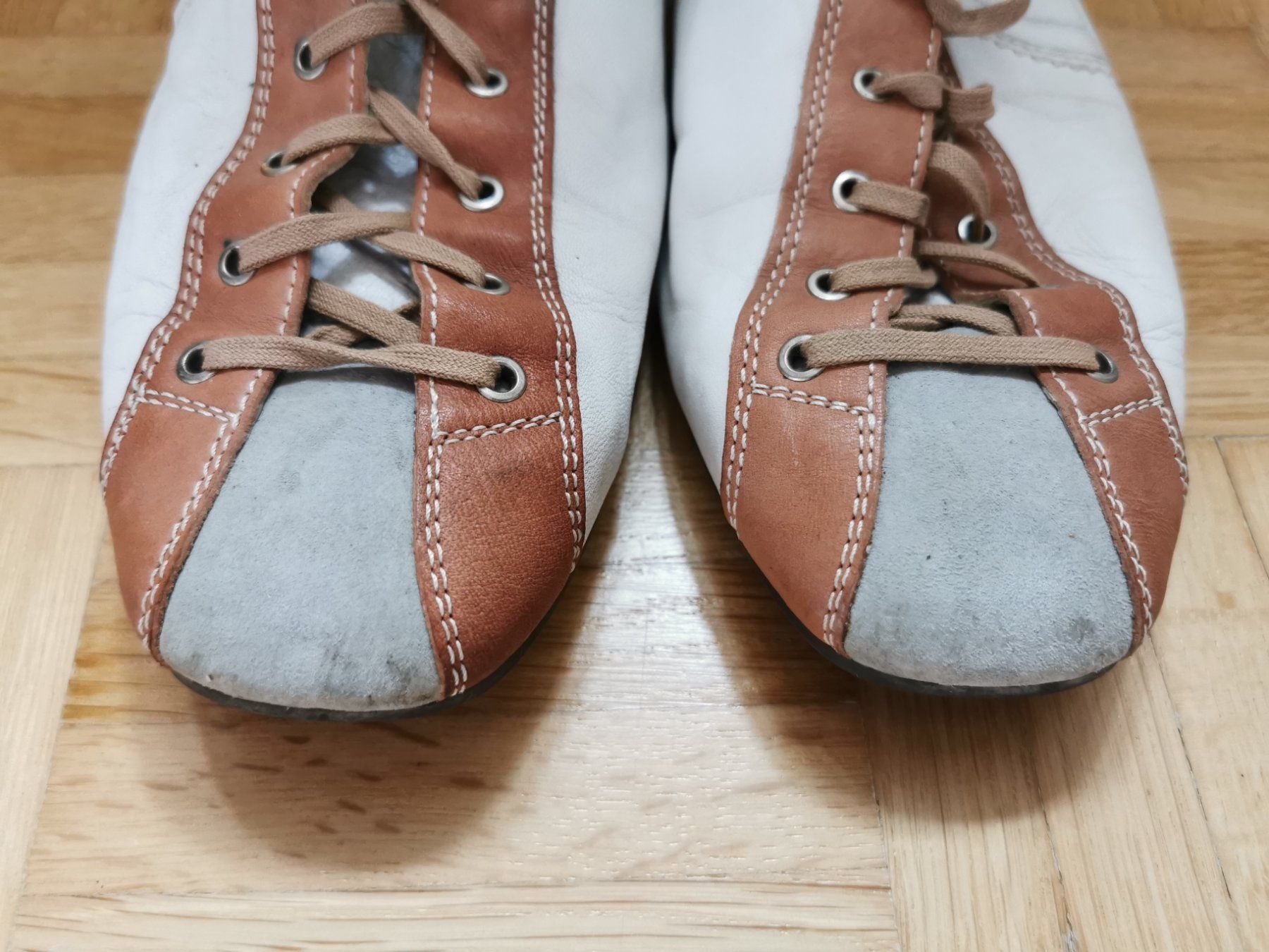 Scarpe da donna: Sneaker Giusti Leombruni Gr. 37 1/2 – Usato da Stäfa venduto da flamingo_17 2