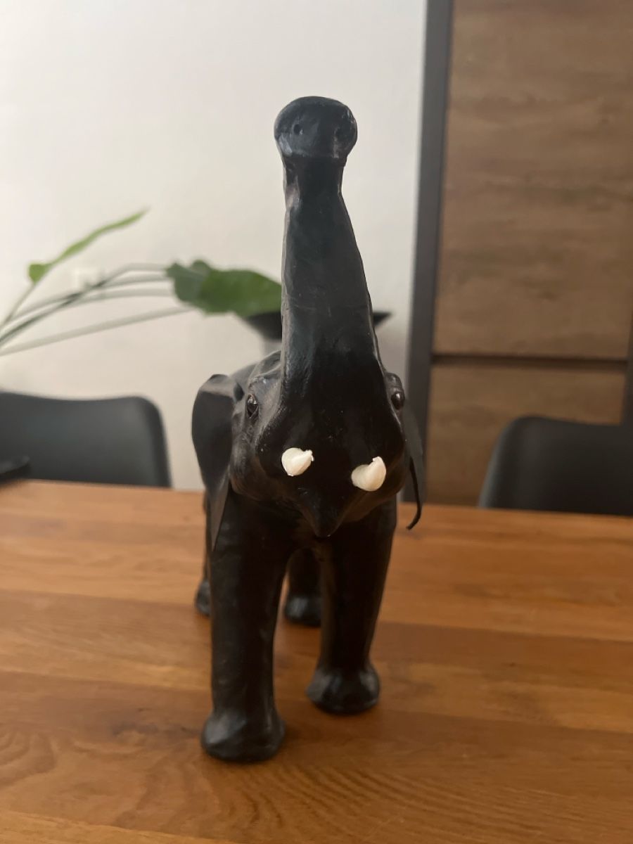 Alle Dekorationen: Deko Elefant schwarz – Gebraucht aus Uznach von Apuutze 2