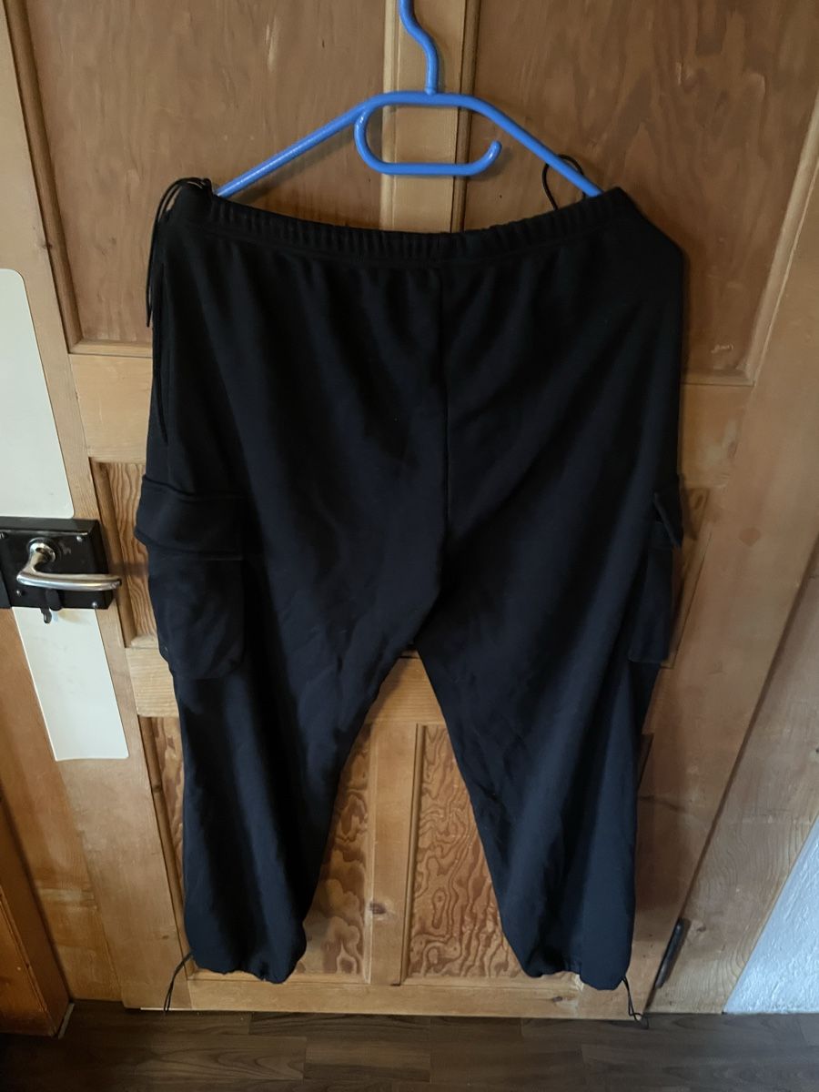 Pantaloni: Schwarze Hose – Nuovo (secondo la descrizione) da Lenk im Simmental venduto da banane50626 1