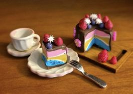 Süße Torte mit Tasse Bodo Hennig für Puppenhaus/ Puppenstübe