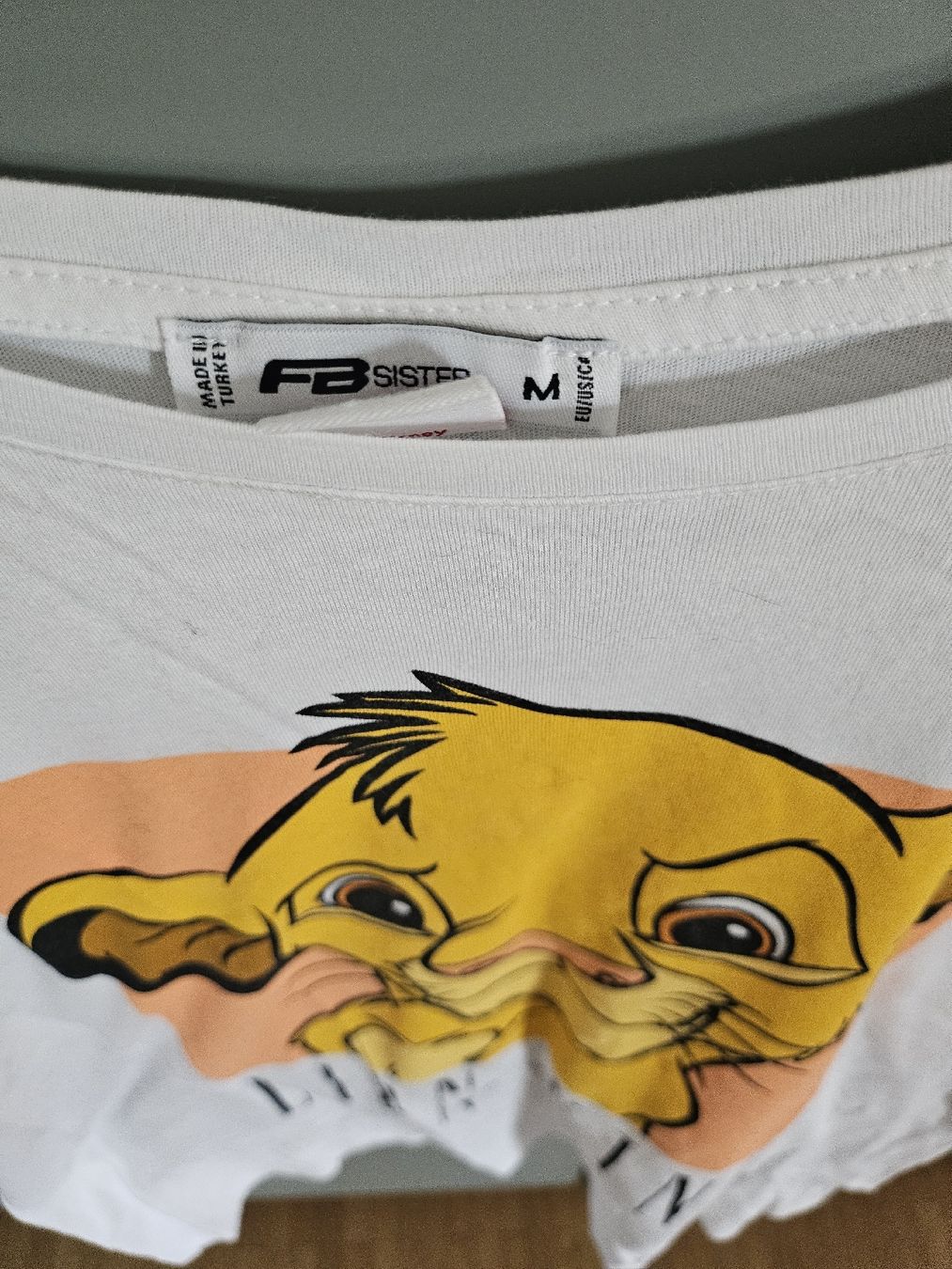 T-shirt: T-shirt Simba – Nuovo (secondo la descrizione) da La Tour-de-Peilz venduto da mar_2r26 1