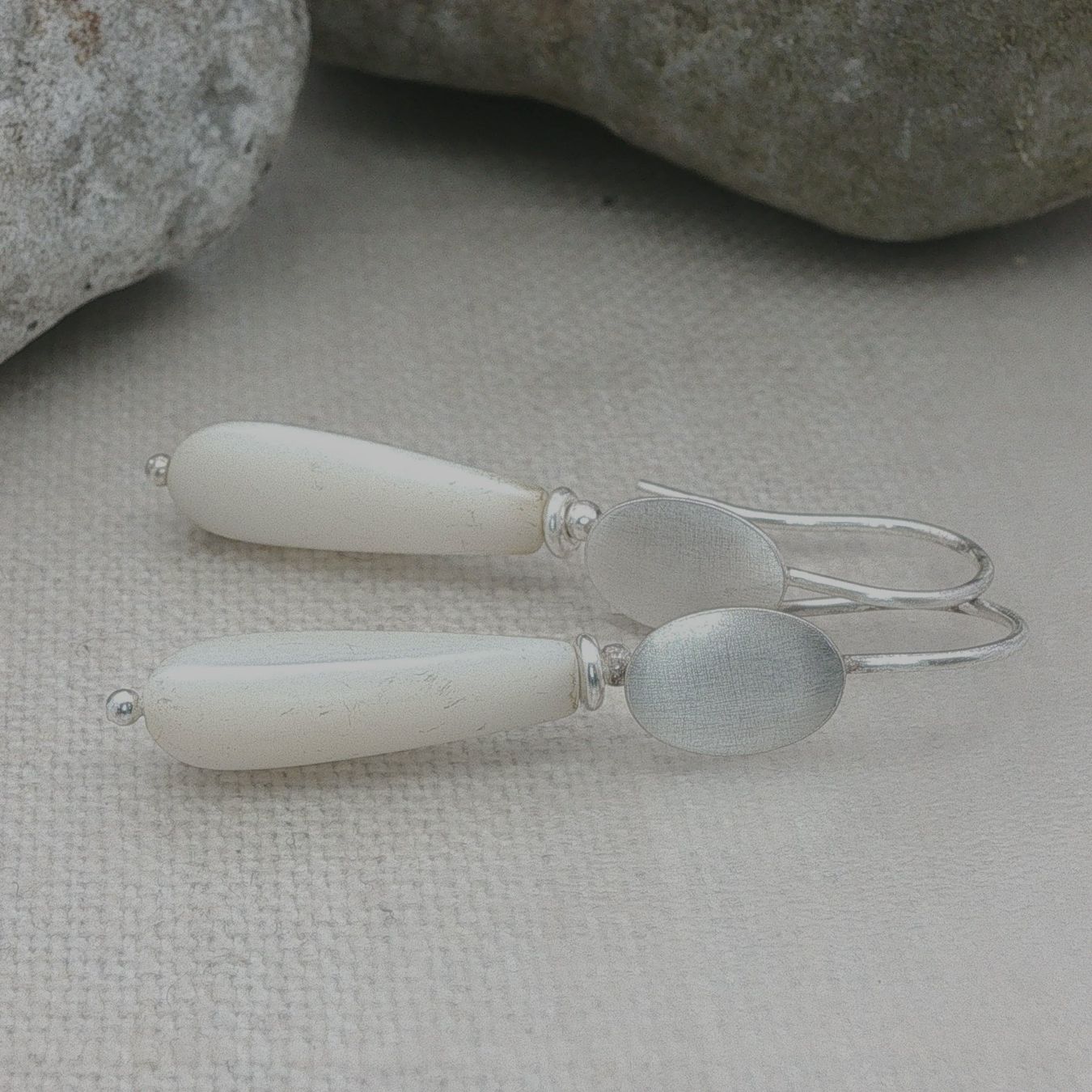 Olga Ribler Boucles d'oreille: Feine Ohrringe mit Perlmutter in Silber – Neuf (Voir description) à Luzern par Schmuckoutlet