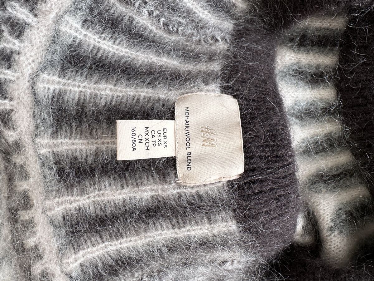 Pullover & Sweatshirts: Warm sweater – Gebraucht aus Adliswil von Maro_7 6