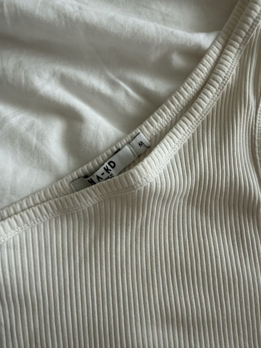 Na-kd Top: Nakd Top M – Usato da Wil SG venduto da xrnvani 1