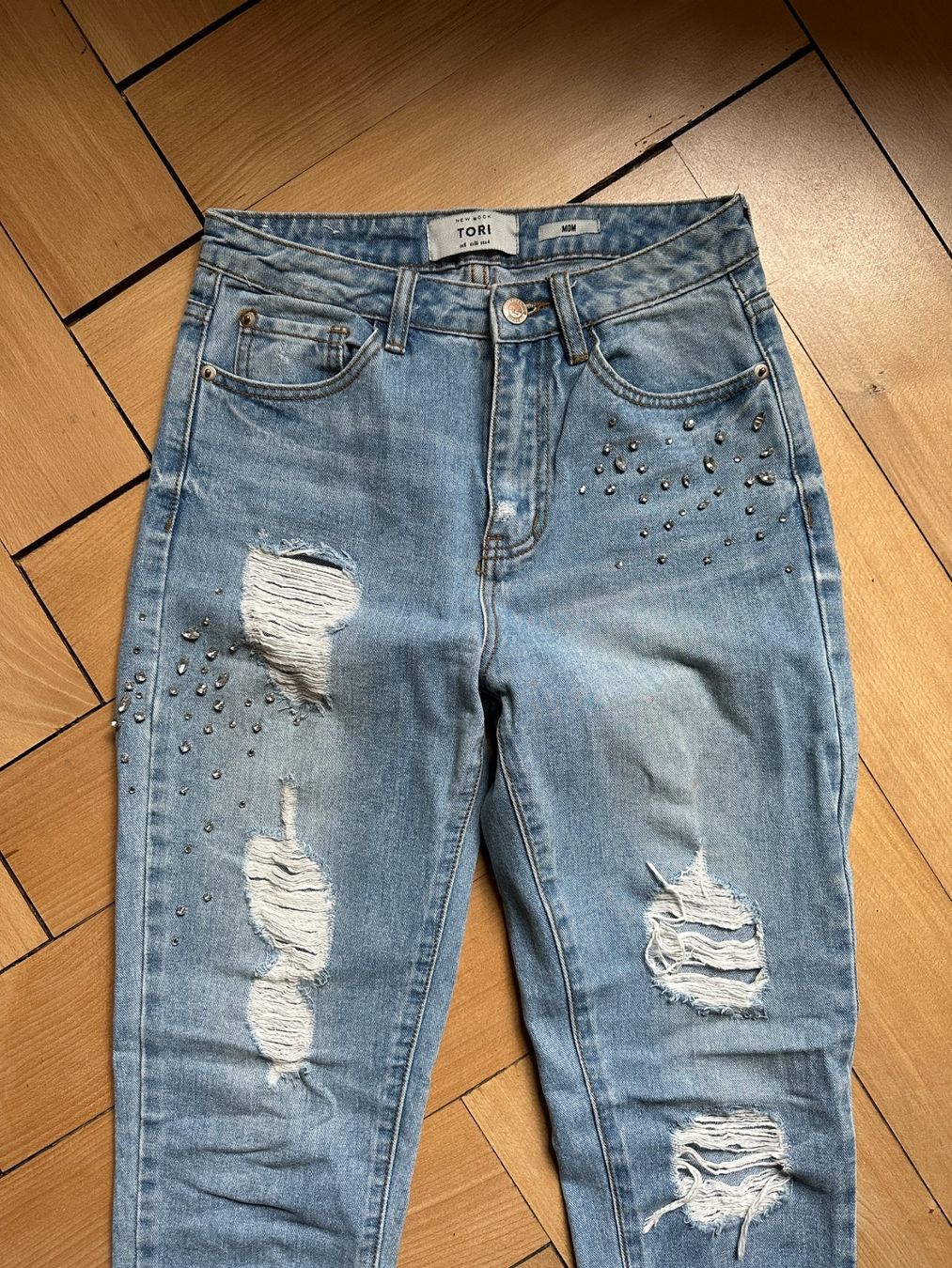 New Look Jeans: NEW LOOK - Destroyed Mom Jeans blau 36 – Usato da Zürich venduto da Diazaio 1