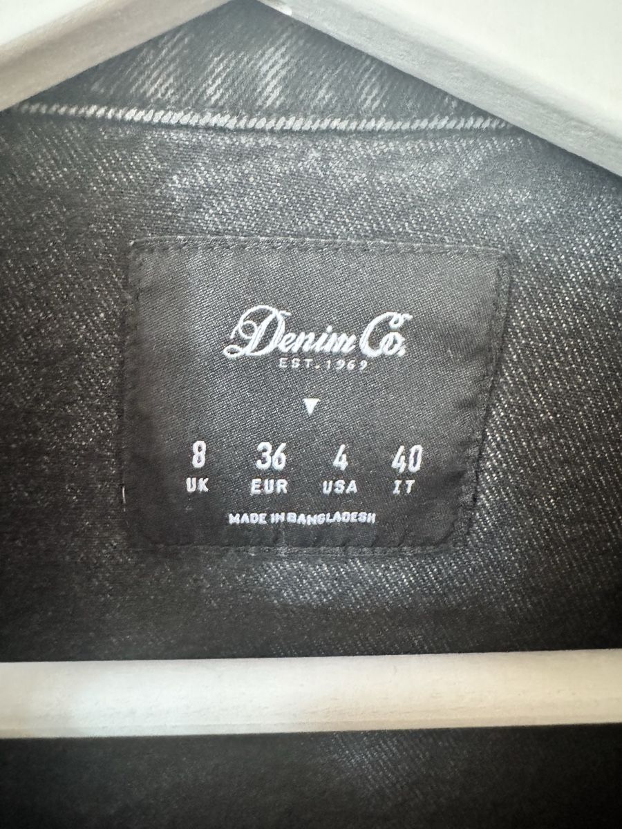 Giacche: veste en jean avec motifs – Usato da Lonay venduto da nei_79jc 1