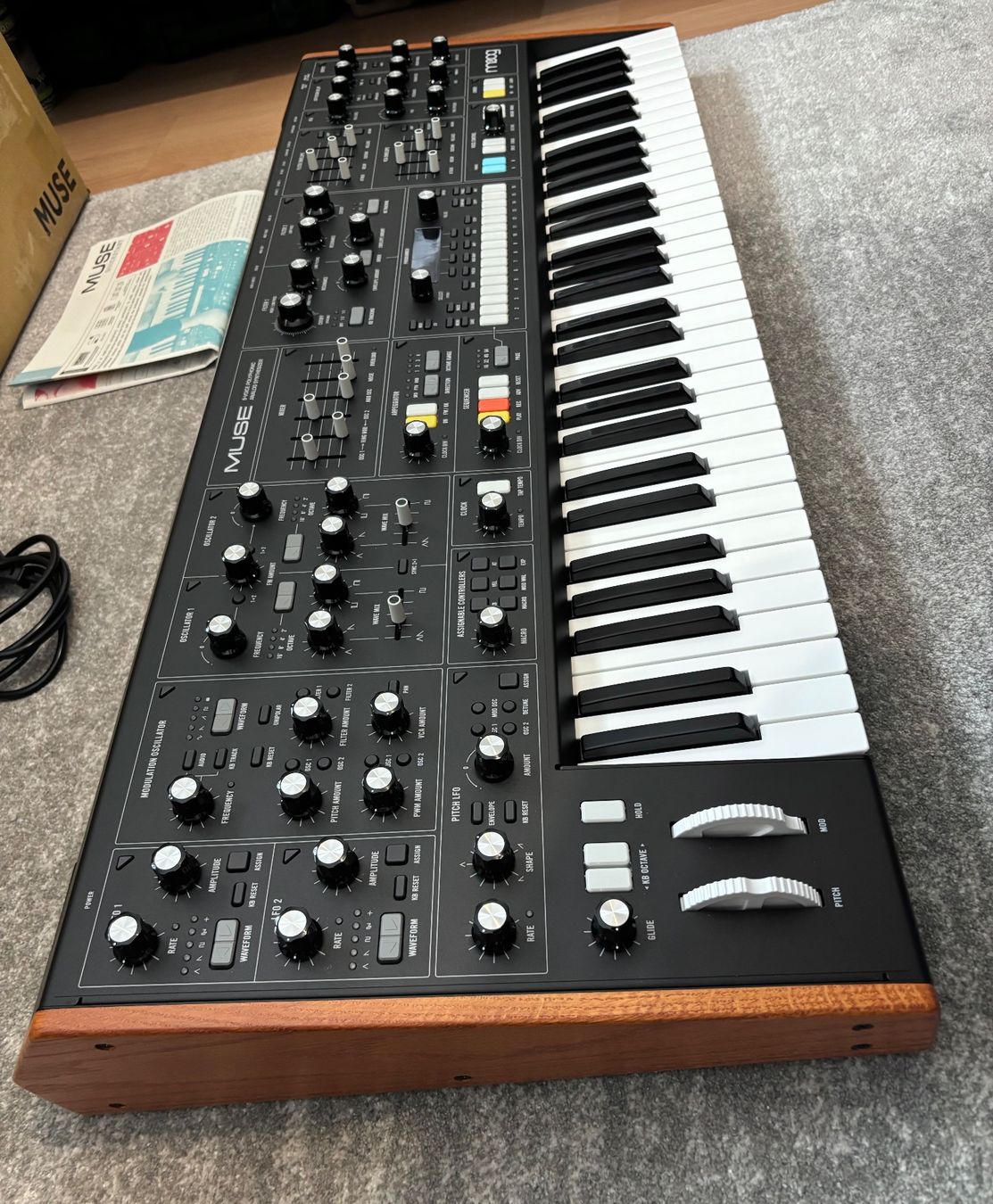 Moog Strumenti musicali: Moog Muse, neuf sous garantie – Nuovo e nell'imballaggio originale da Avenches venduto da tekno75 2