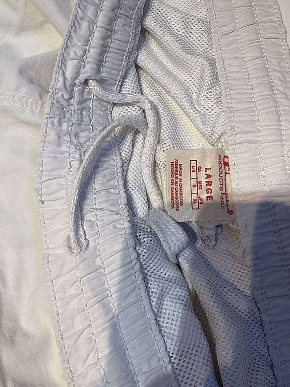 Pantaloni: Champion Jogginghose  – Usato da Biel/Bienne venduto da xav_8d66 2