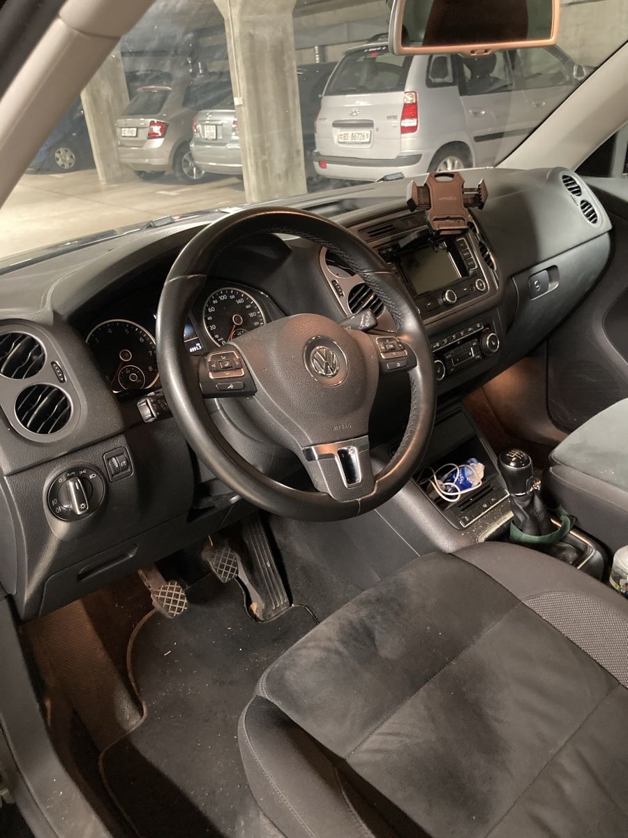 VW Autos: VW Tiguan 1.4 4Motion Cup R Line – Gebraucht aus Basel von spa_9df6 3