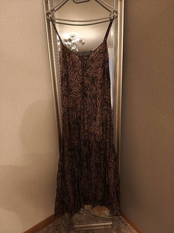 Vestiti: Maxi Dress aus Silk shiffron – Usato da Nendeln venduto da Mela948588 3