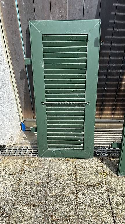 Persiane: Fensterlatten Aluminium – Usato da Kerzers venduto da Kirusanth996 3