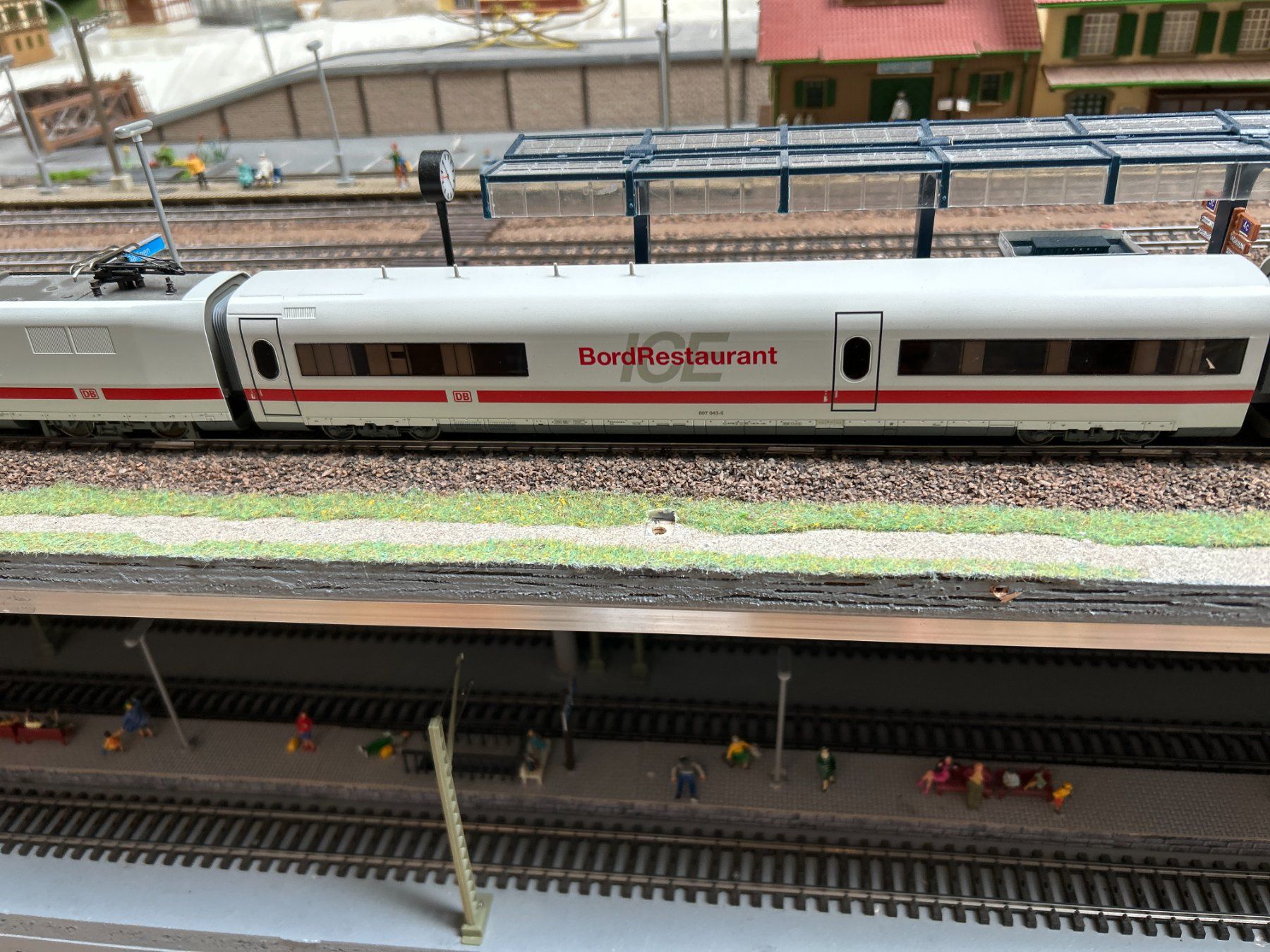 Märklin Modelleisenbahnen: Märklin Triebwagenzug ICE2  mfx – Gebraucht aus Rottenschwil von master007pc 2