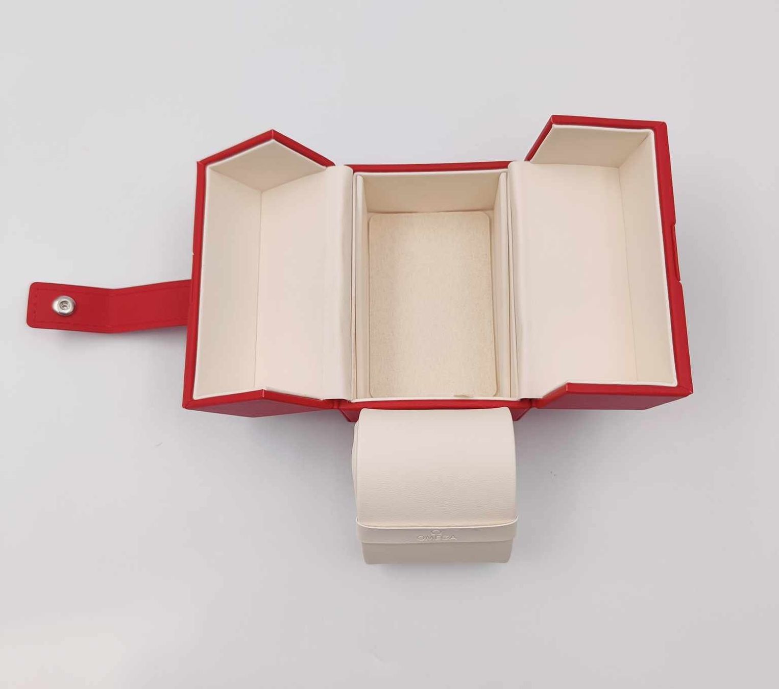 Scatole porta orologi: OMEGA UHREN REISE/ SERVICEBOX – Nuovo (secondo la descrizione) da Luzern venduto da EdiGem 4