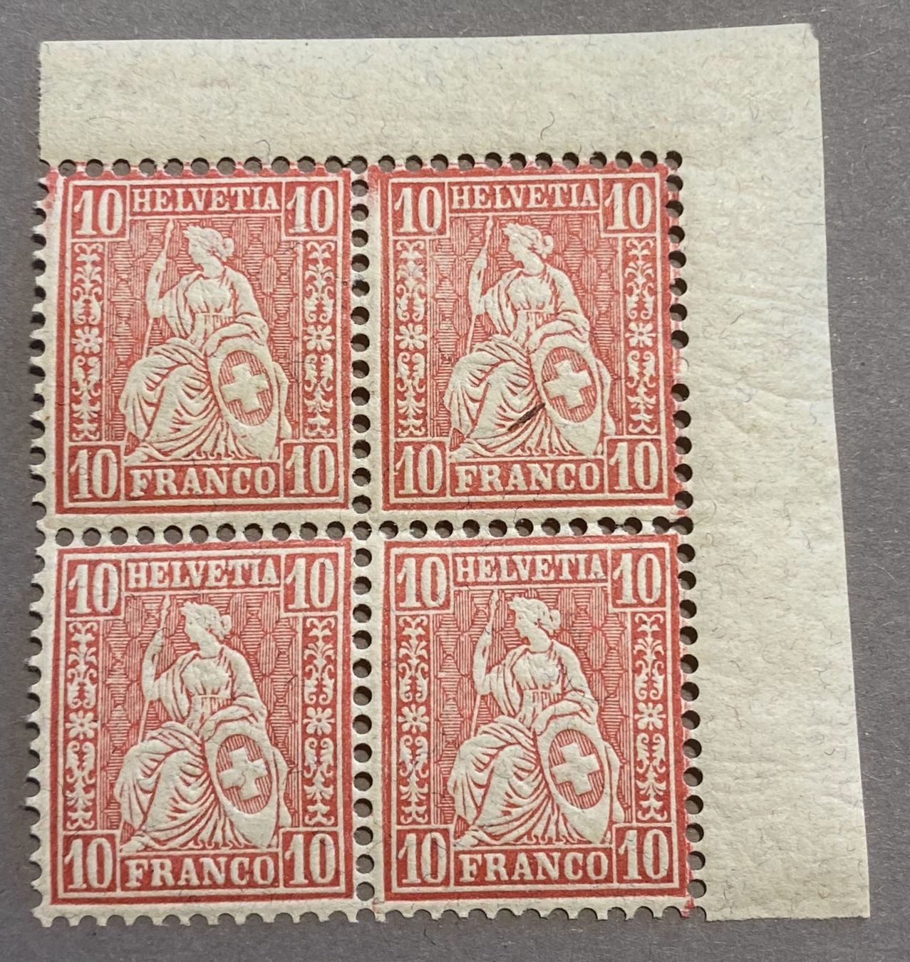 Tous les timbres: 46 Postfrischer 4er Block von der  Bogenecke, SBK 64.- – D'occasion à Steinhausen par yukon26