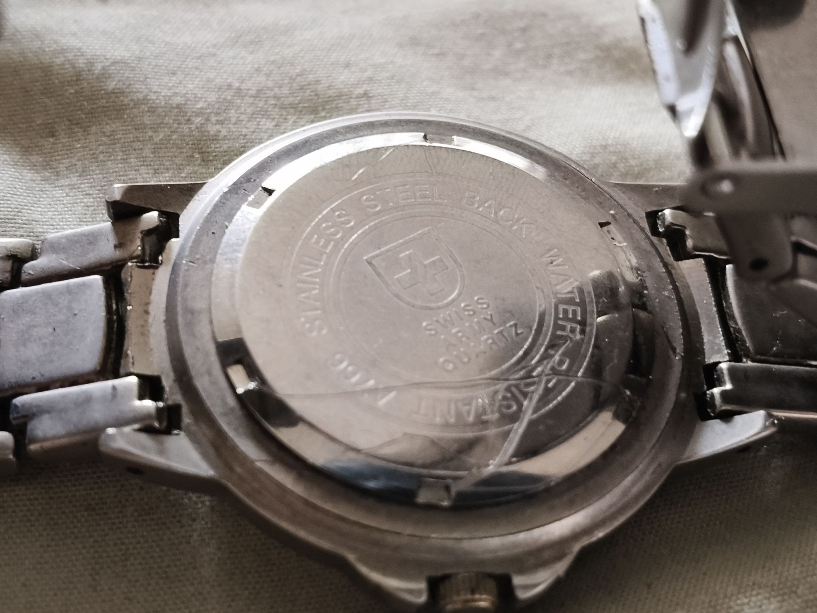 Swiss Uhren: SwissArmy Chronograph, läuft – Gebraucht aus Glattbrugg von Vintagetime-Ch 1