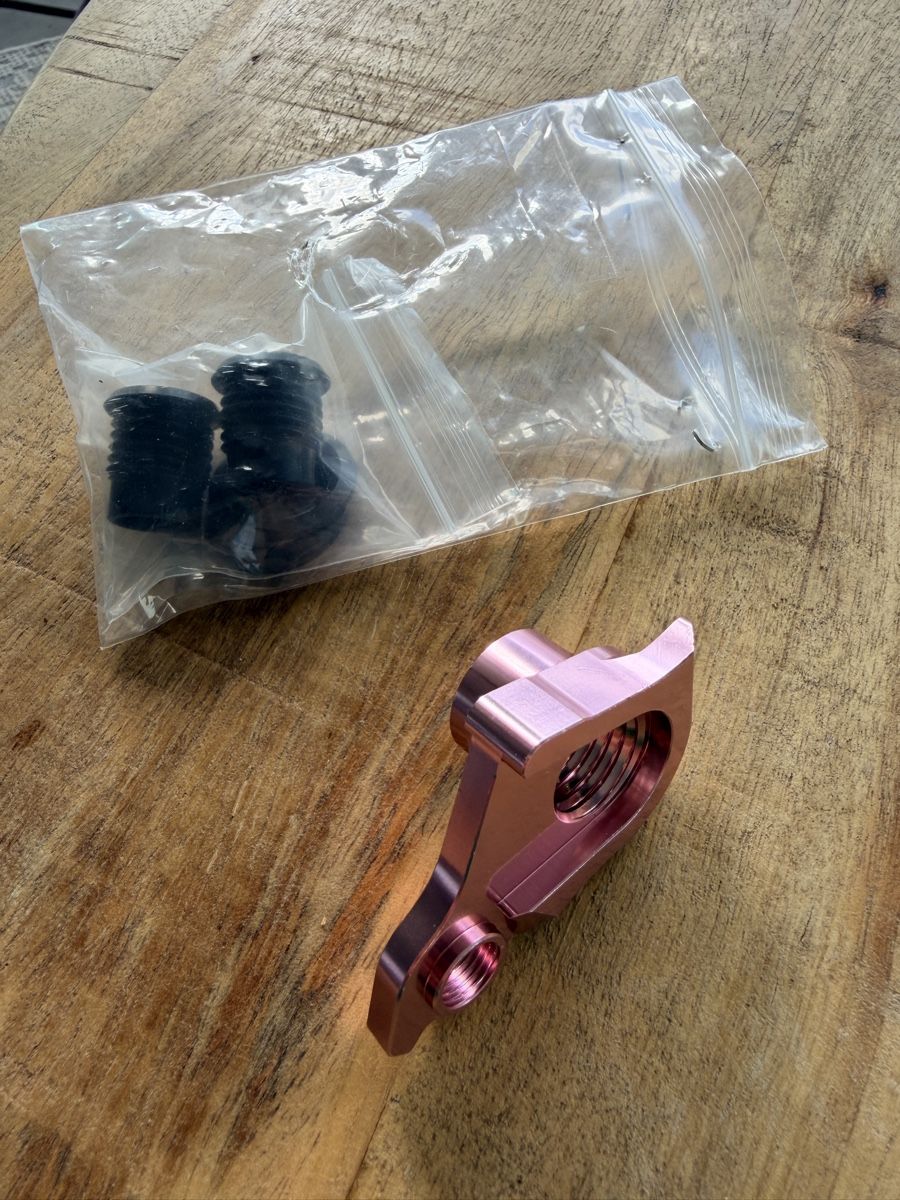 Ersatzteile: UDH Schaltauge Aluminium Rosa – Neu und originalverpackt aus Bern von Ric45ron12 3