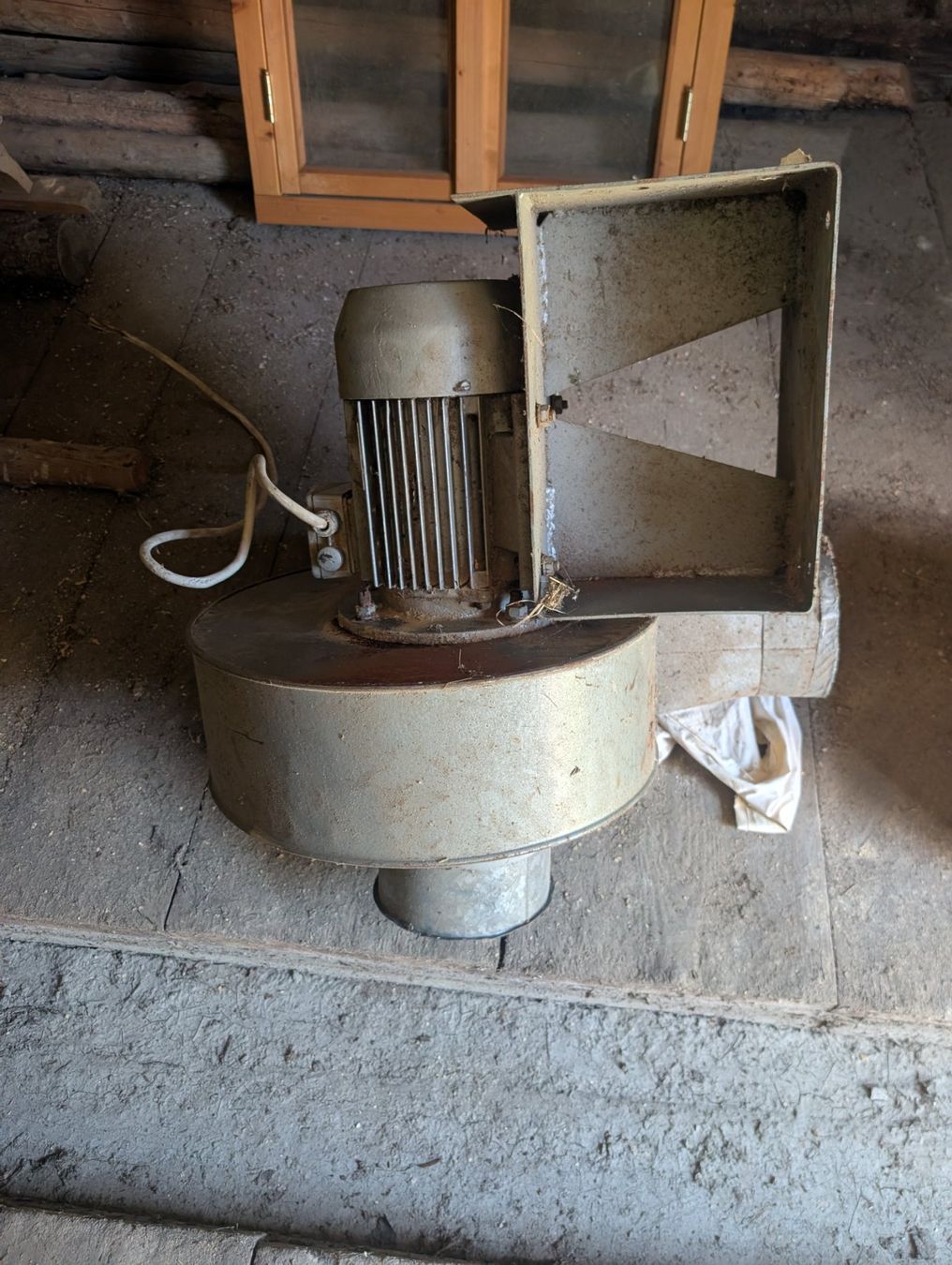 Tutte le macchine: Absauganlage mit rüttelmotor – Difettoso da Feutersoey venduto da jag_65tw 2