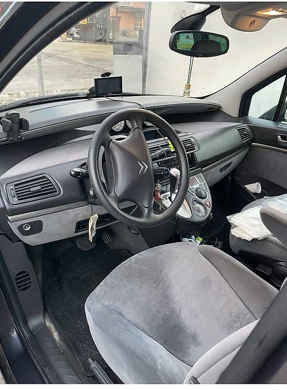 Autos: Citroen C8 , 7 posti , anno 2006 , cambio automatico  – D'occasion à giubiasco par gigi082 3