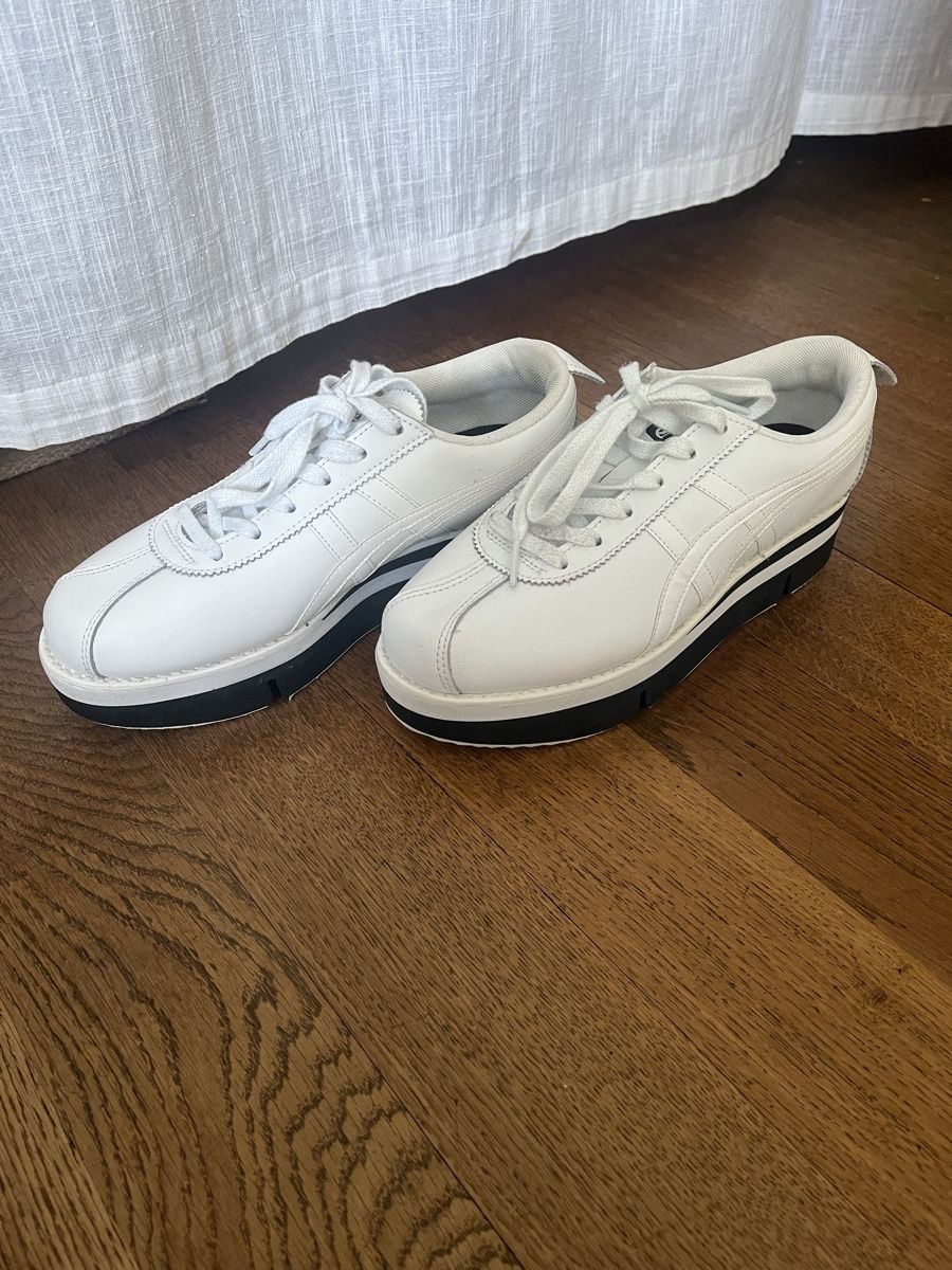 Damenschuhe: Schuhe Asics Onitsuka Tiger – Neu (gemäss Beschreibung) aus Zürich von jul_5lt7 2
