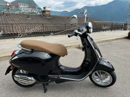 Vespa Primavera 125